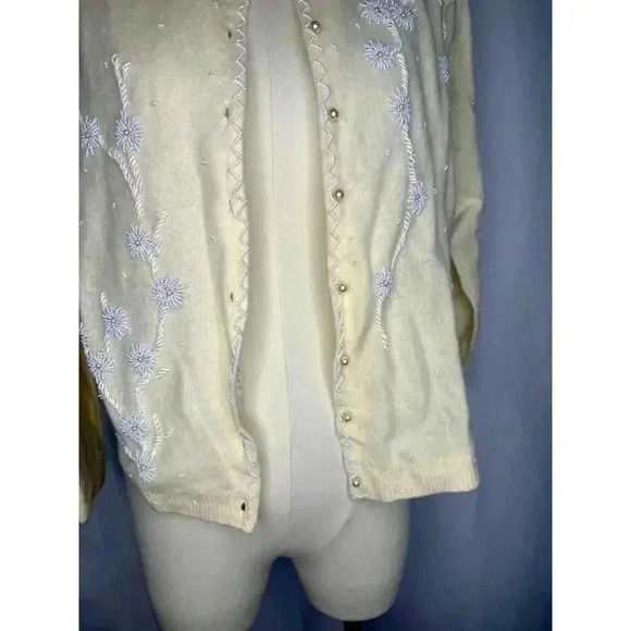 Beaded Vintage Cardigan - Picture 5 of 13